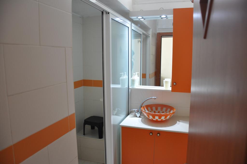 Sky Home Apartment Jabotinsky 8 Bat Yam Esterno foto