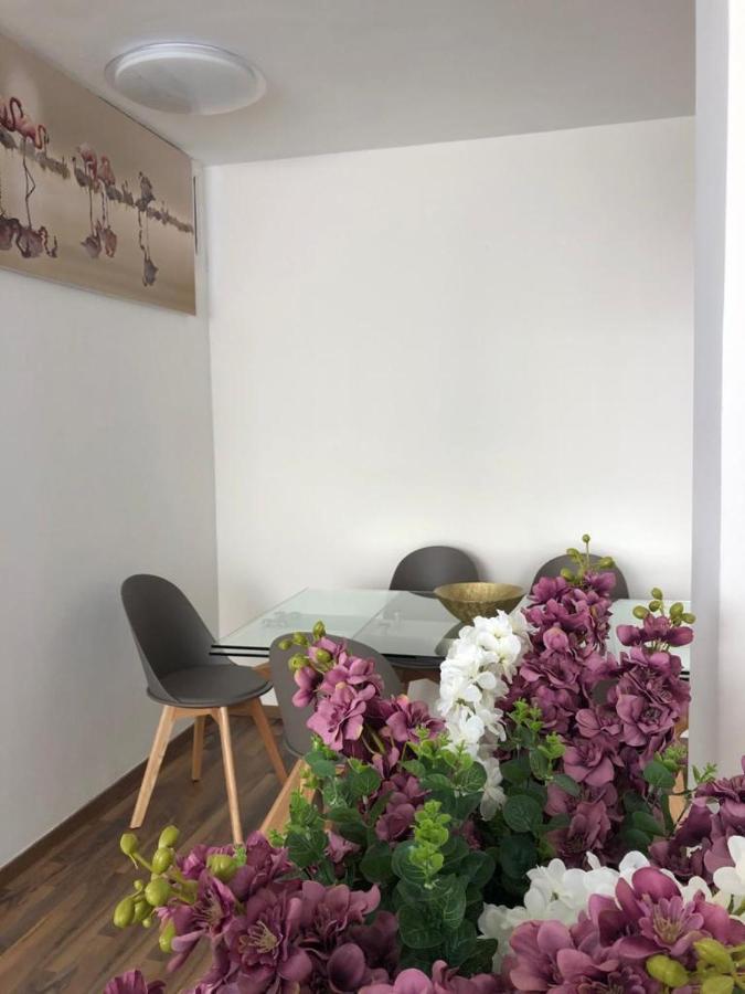 Sky Home Apartment Jabotinsky 8 Bat Yam Esterno foto