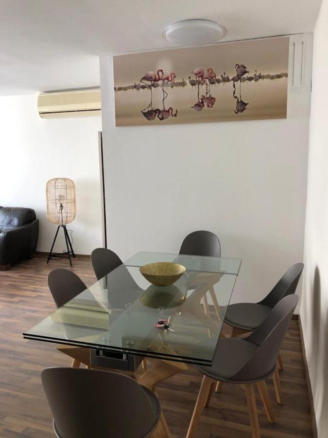 Sky Home Apartment Jabotinsky 8 Bat Yam Esterno foto