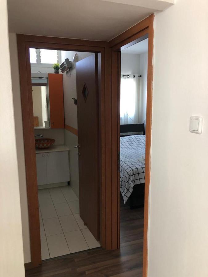 Sky Home Apartment Jabotinsky 8 Bat Yam Esterno foto